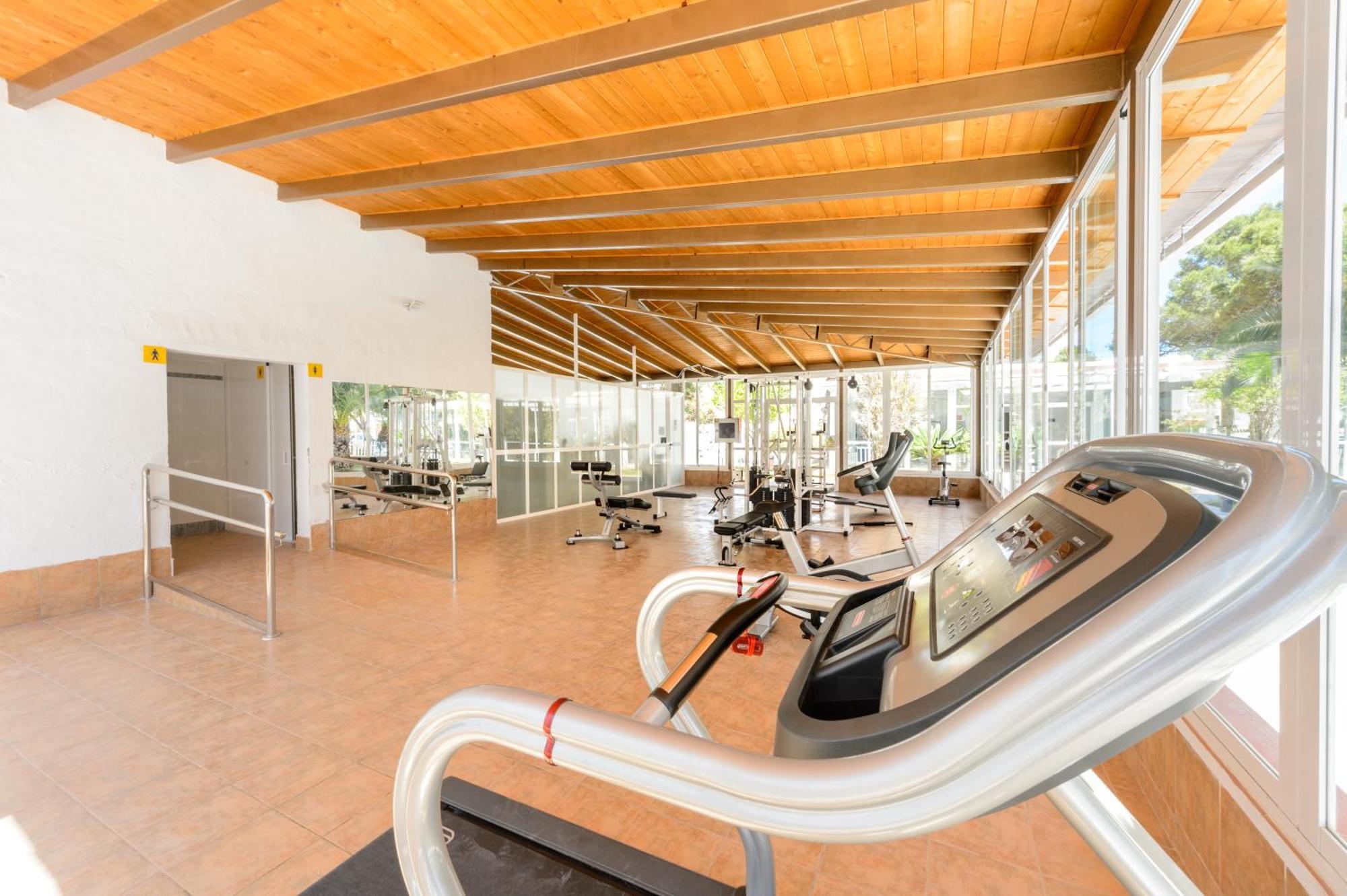 Aparthotel Vibra Club Maritim Sant Antoni de Portmany Екстериор снимка