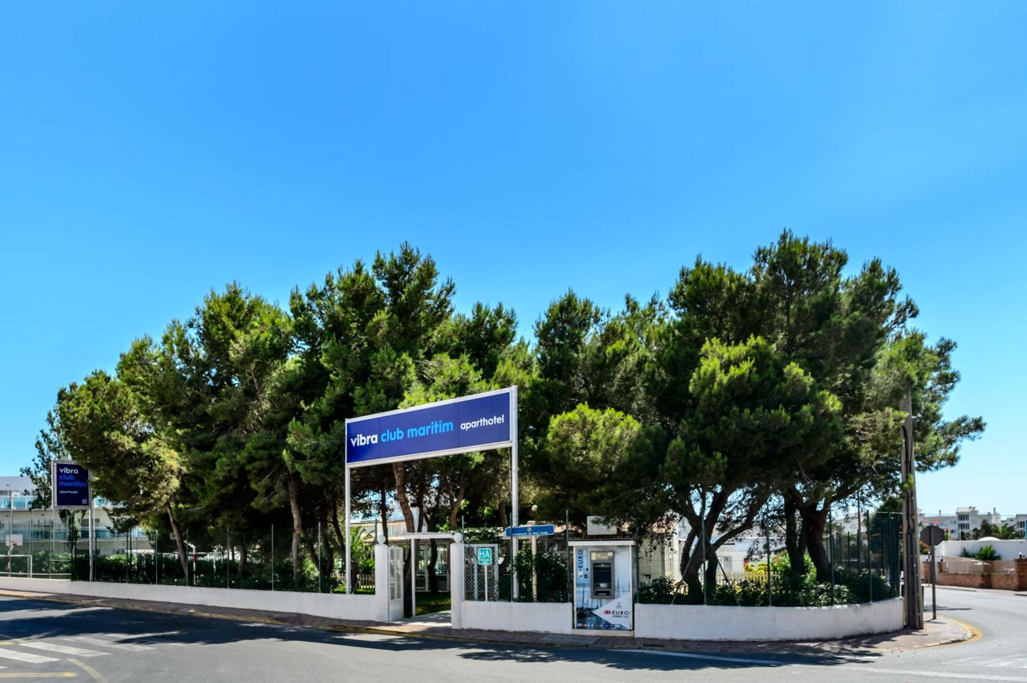 Aparthotel Vibra Club Maritim Sant Antoni de Portmany Екстериор снимка